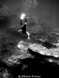 Freediving apnea in Ustica Island by Alberto Romeo 